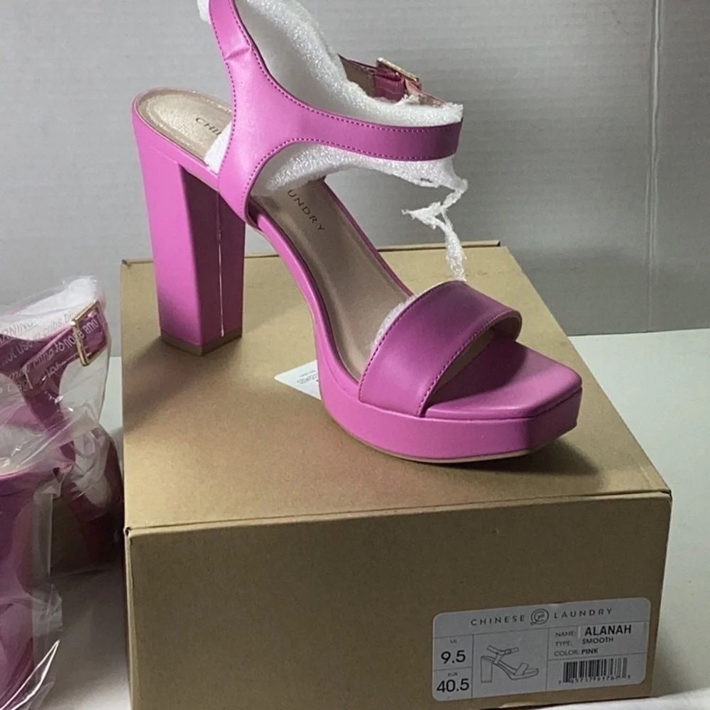 Alanah Platform Sandal